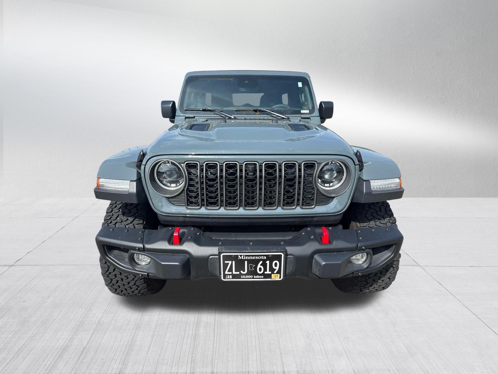 Used 2025 Jeep Wrangler Unlimited Rubicon AWD/4WD image 2