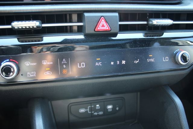 Used 2026 Kia Sportage X-Line w/ X-Line Premium Package image 8