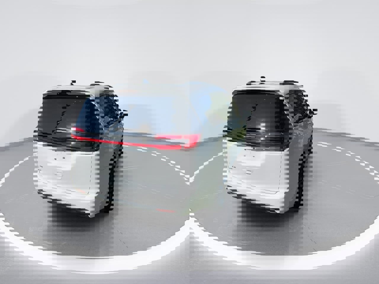 Used 2024 Chrysler Pacifica Touring-L w/ S Appearance Package image 18