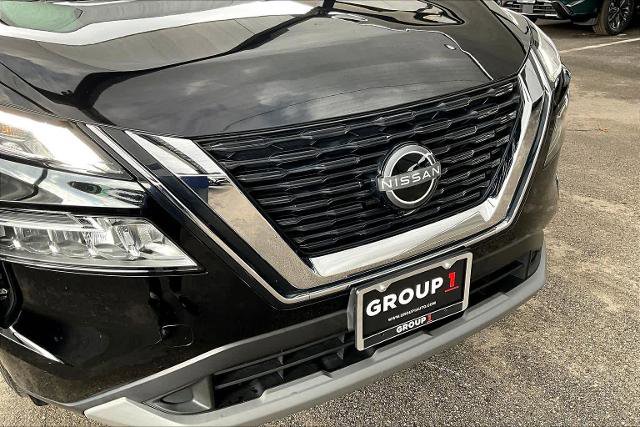 Certified 2023 Nissan Rogue SV FWD image 29