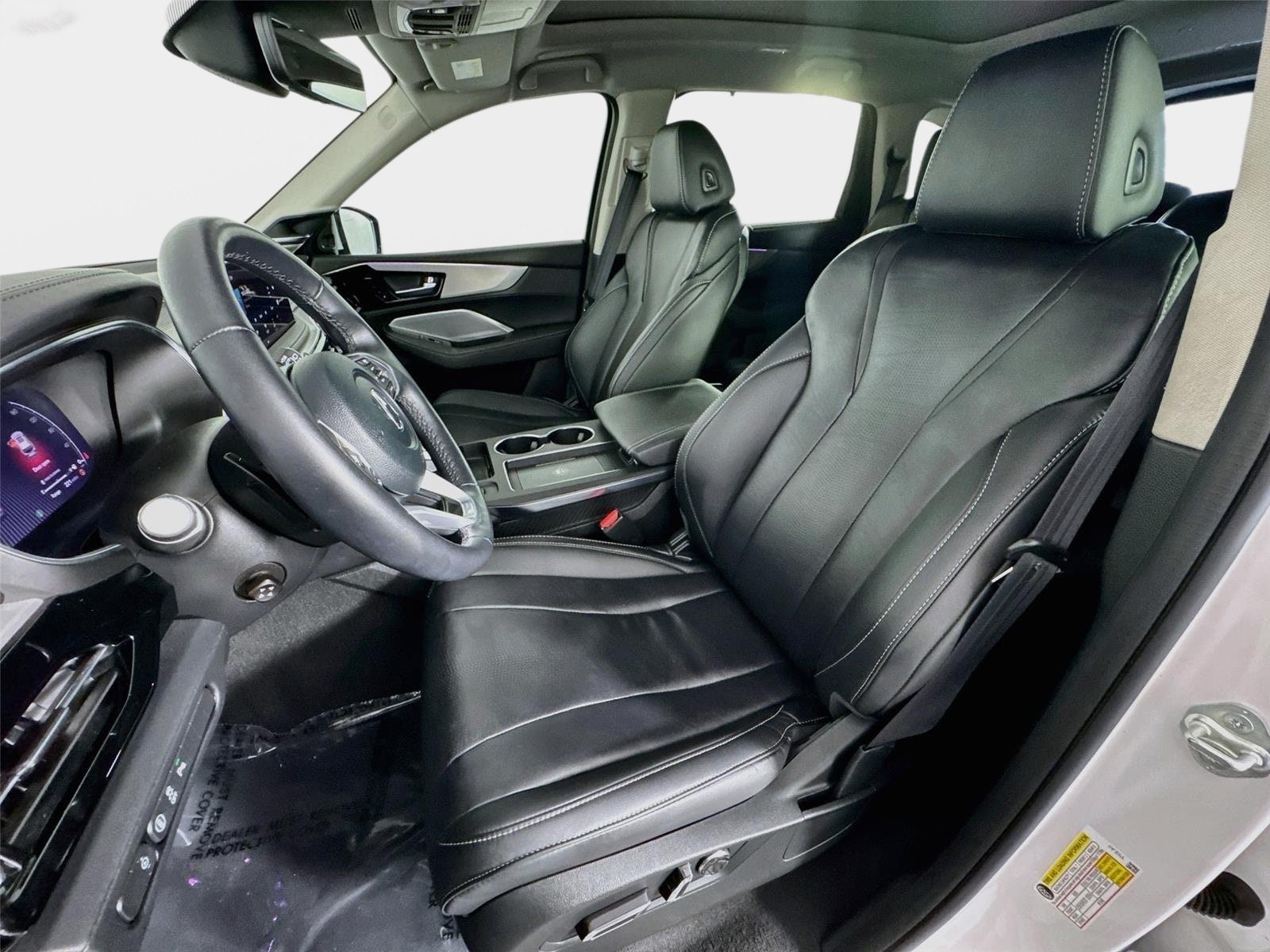 Used 2025 Acura MDX w/ Technology Package FWD image 11