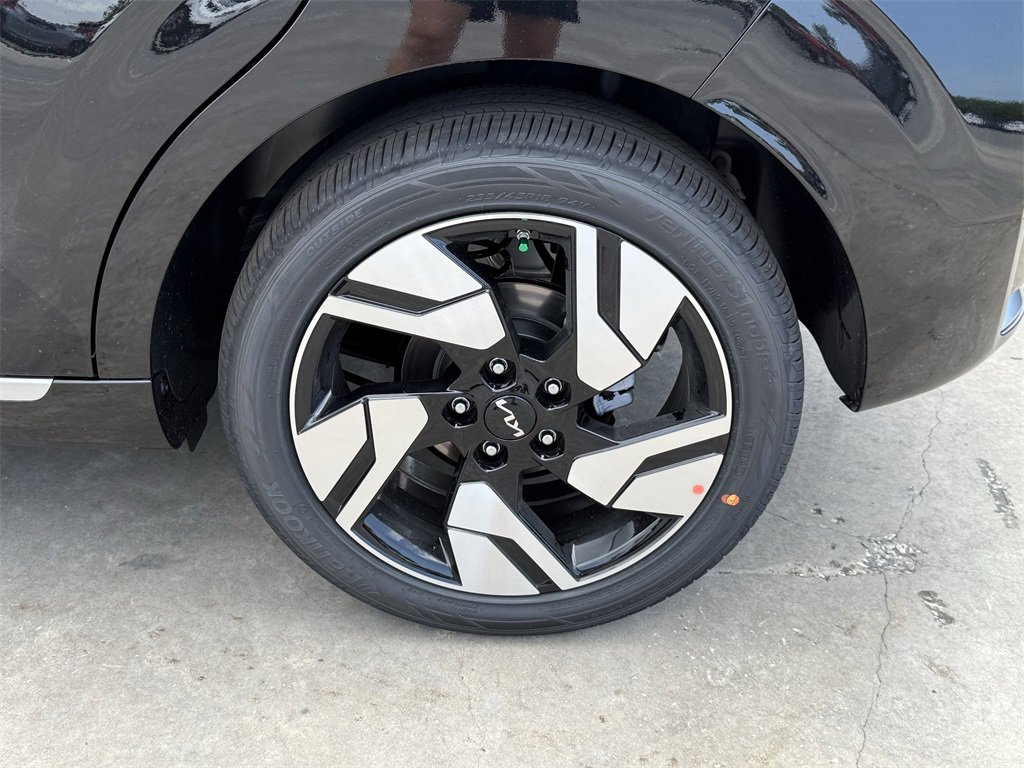 New 2025 Kia Soul GT-Line image 34