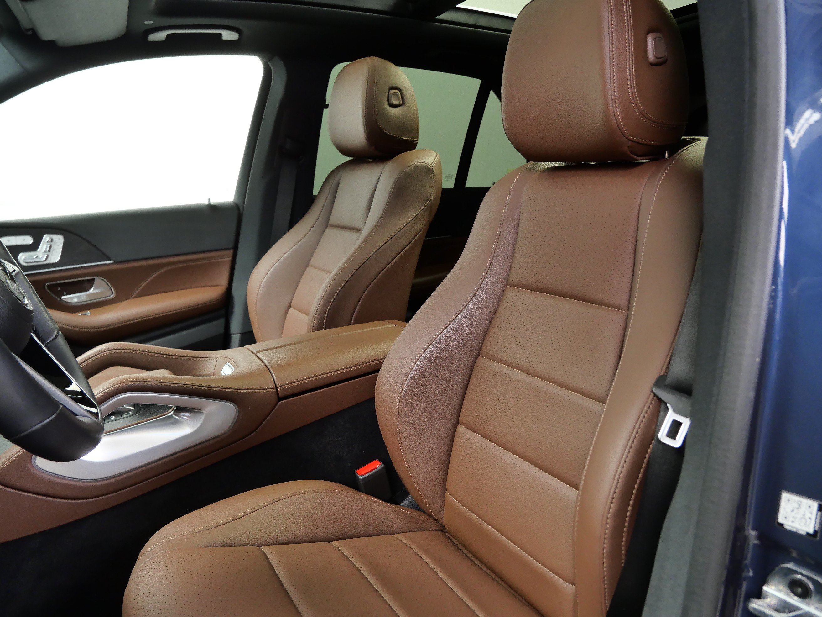 Certified 2025 Mercedes-Benz GLE 450e 4MATIC image 15