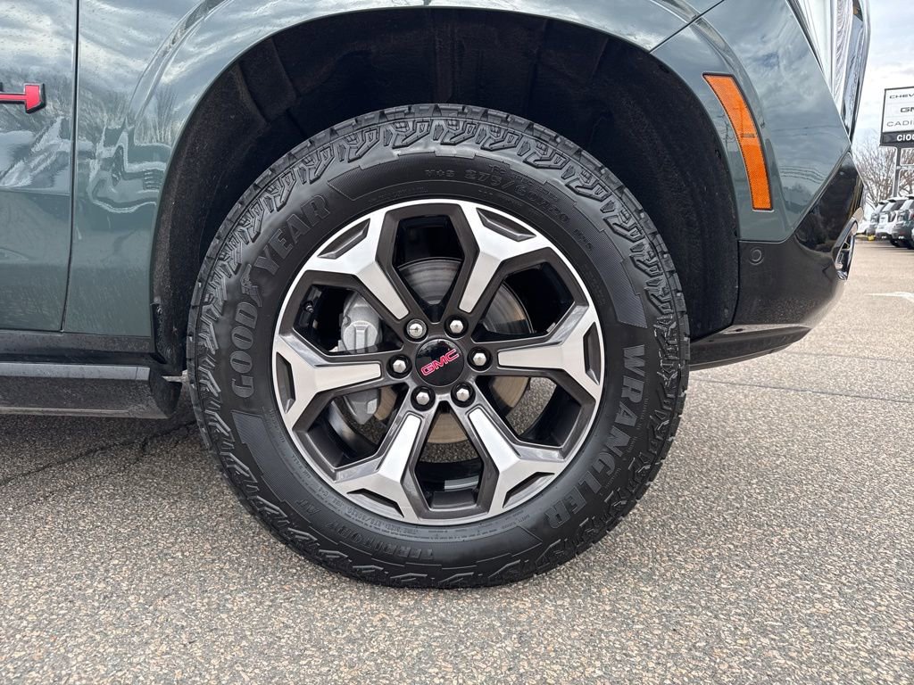 Used 2026 GMC Yukon AT4 Ultimate w/ LPO, Floor Liner Package image 29