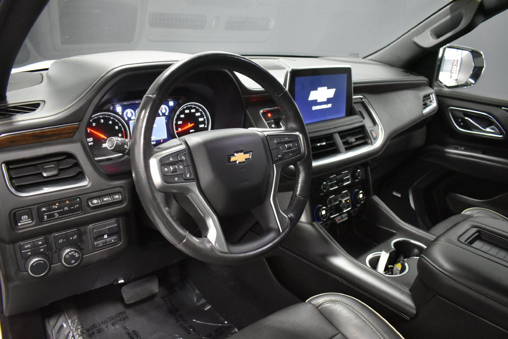 Used 2021 Chevrolet Tahoe Premier w/ Premium Package AWD/4WD image 4