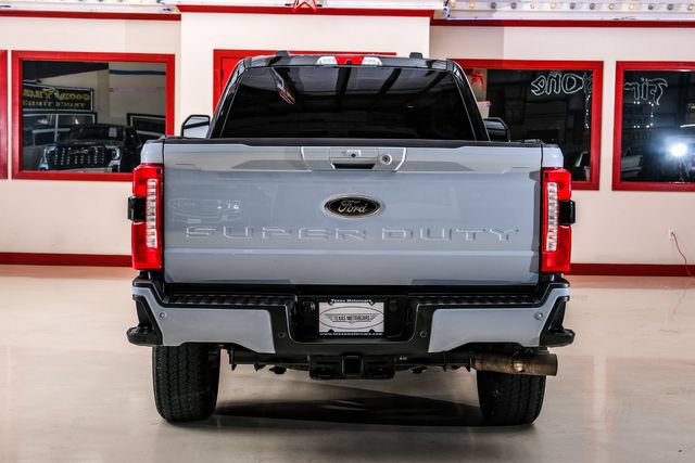Used 2025 Ford F350 Lariat w/ Black Appearance Package AWD/4WD image 9