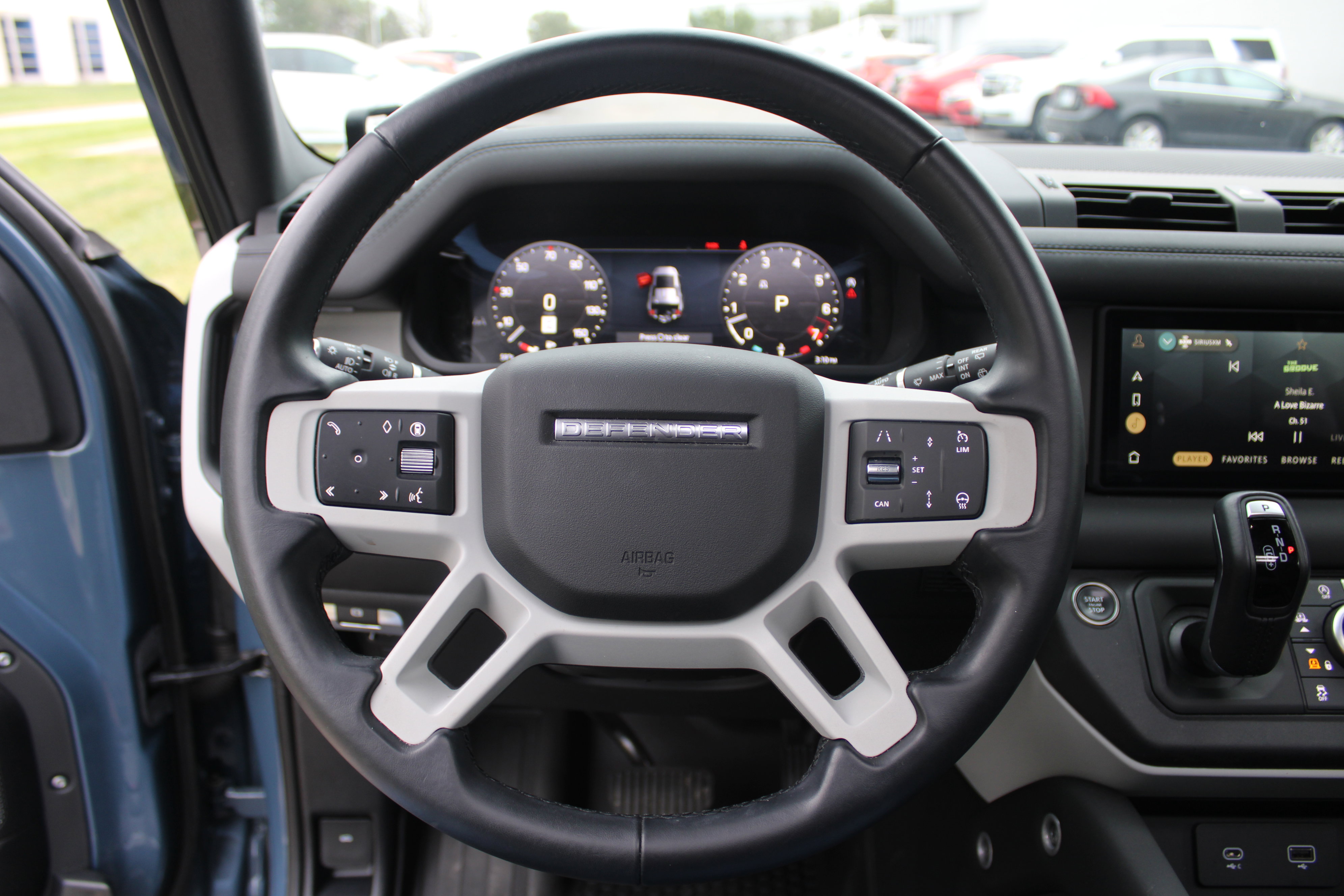 Used 2024 Land Rover Defender 110 S image 18