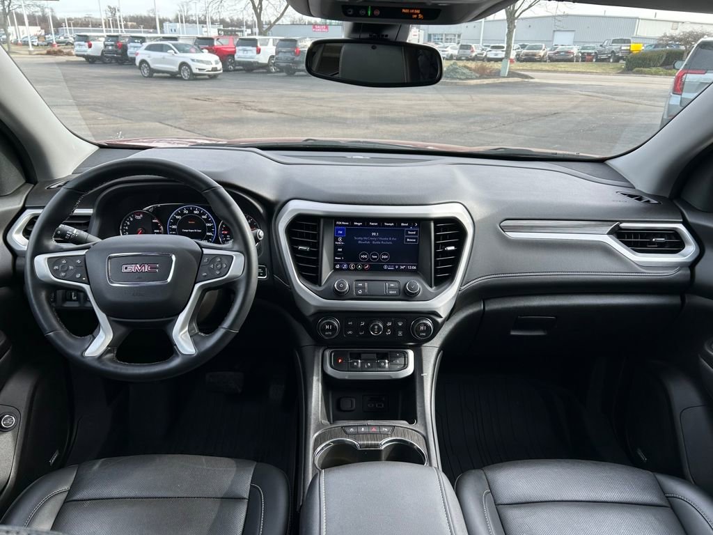 Used 2023 GMC Acadia SLT w/ Technology Package image 9