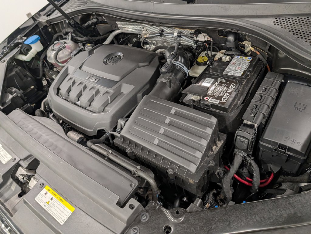 Used 2021 Volkswagen Tiguan SEL AWD/4WD image 35