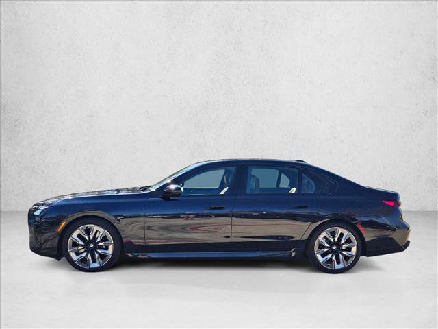 Used 2025 BMW 760i xDrive image 8