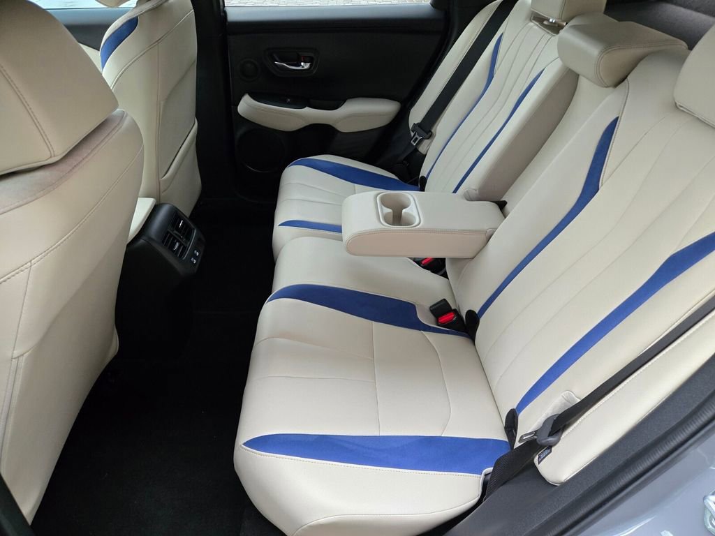 Used 2025 Acura ADX A-Spec image 14