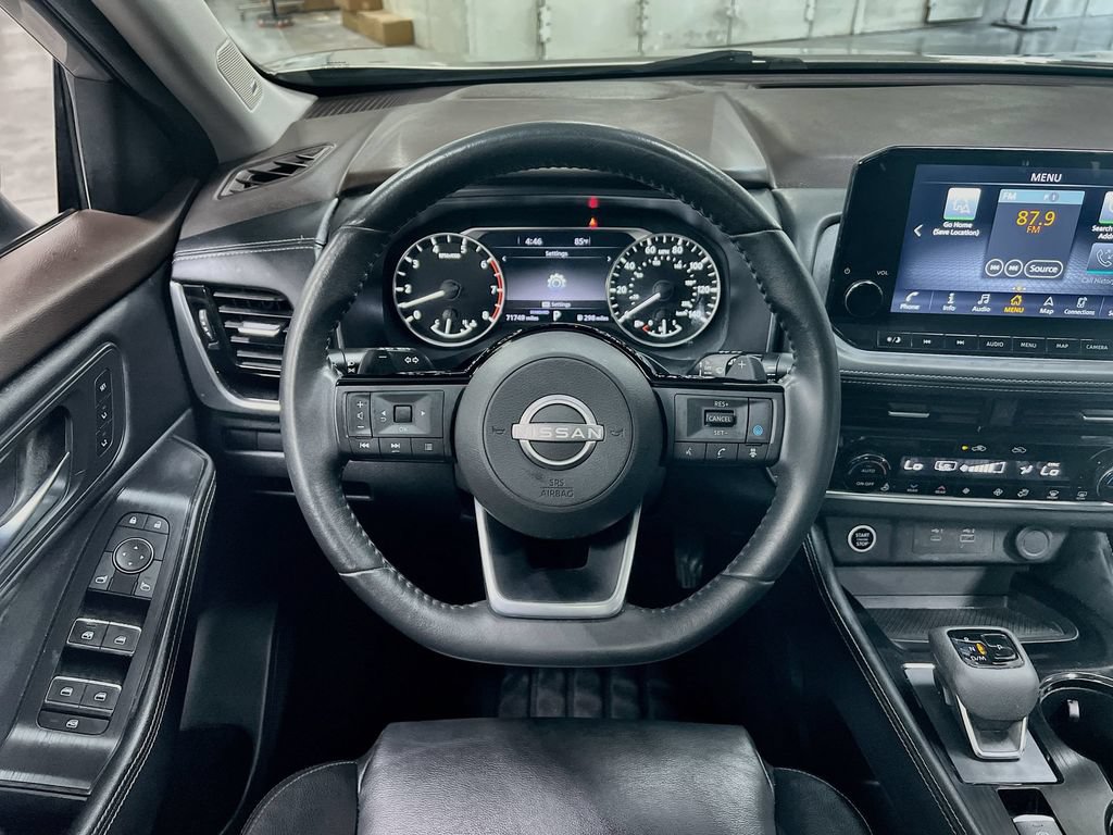 Used 2023 Nissan Rogue SL w/ SL Premium Package FWD image 18
