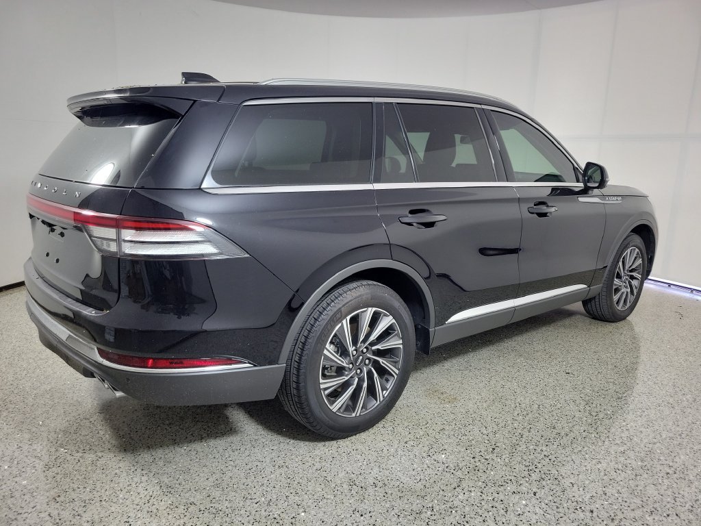 New 2026 Lincoln Aviator AWD image 4