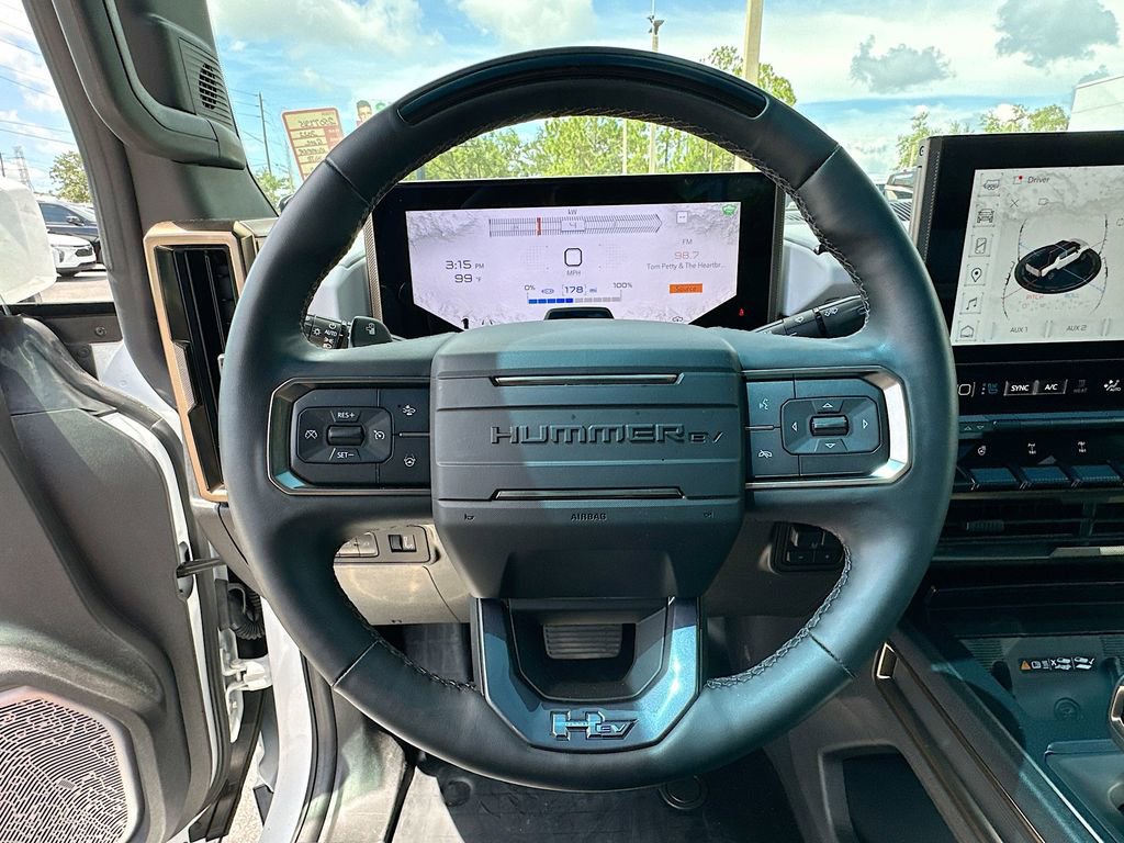 Certified 2022 GMC Hummer EV Edition 1 w/ LPO, Illumination Package AWD/4WD image 11