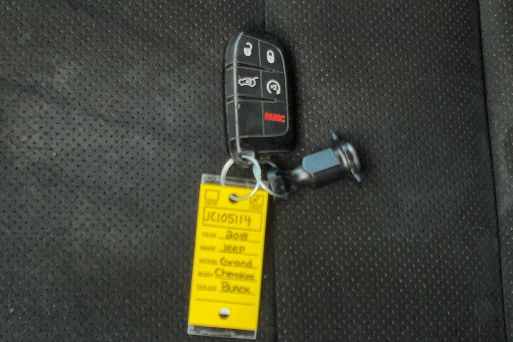 Used 2018 Jeep Grand Cherokee Altitude AWD/4WD image 30