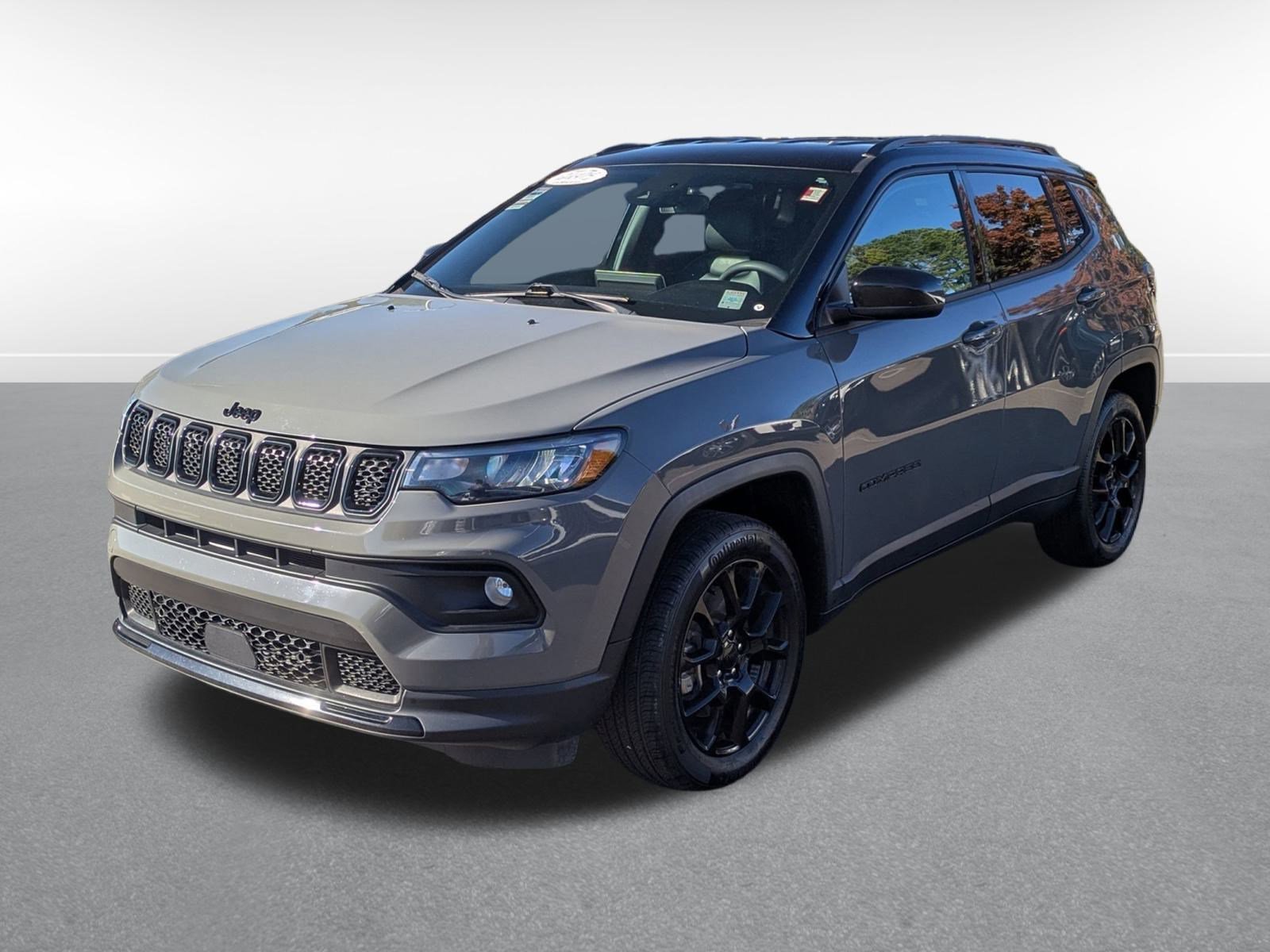 Used 2023 Jeep Compass Altitude