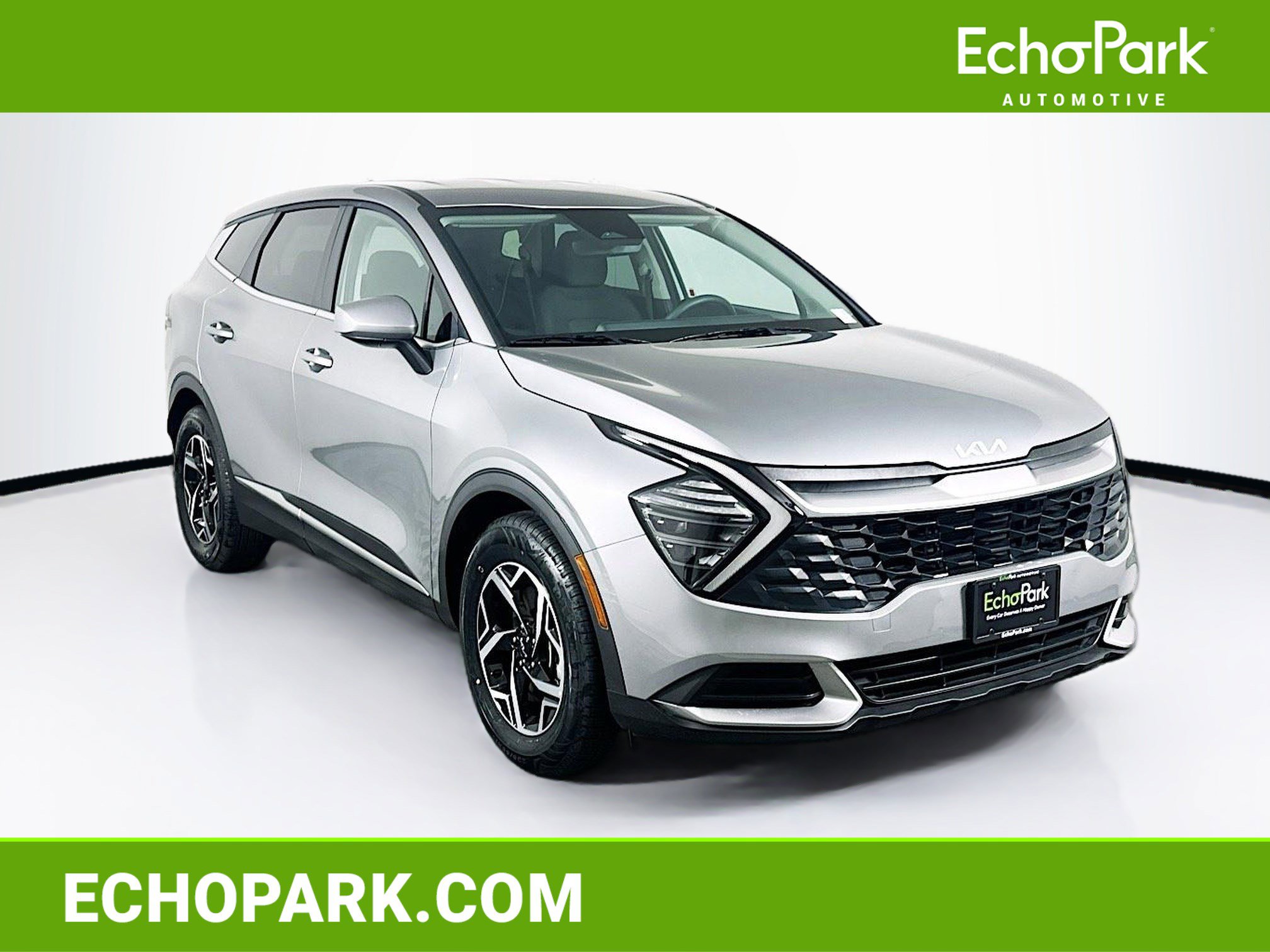 Used 2025 Kia Sportage LX image 1