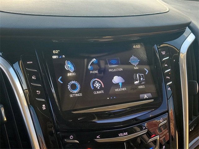 Used 2020 Cadillac Escalade Luxury w/ Escalade Sport Edition image 15