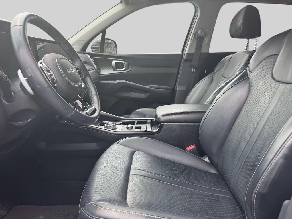Used 2023 Kia Sorento EX AWD/4WD image 14