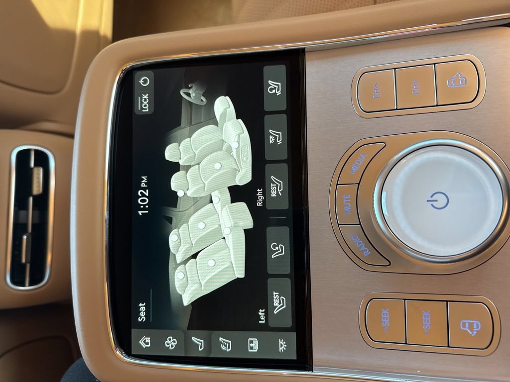 New 2026 Genesis G90 3.5T AWD/4WD image 17