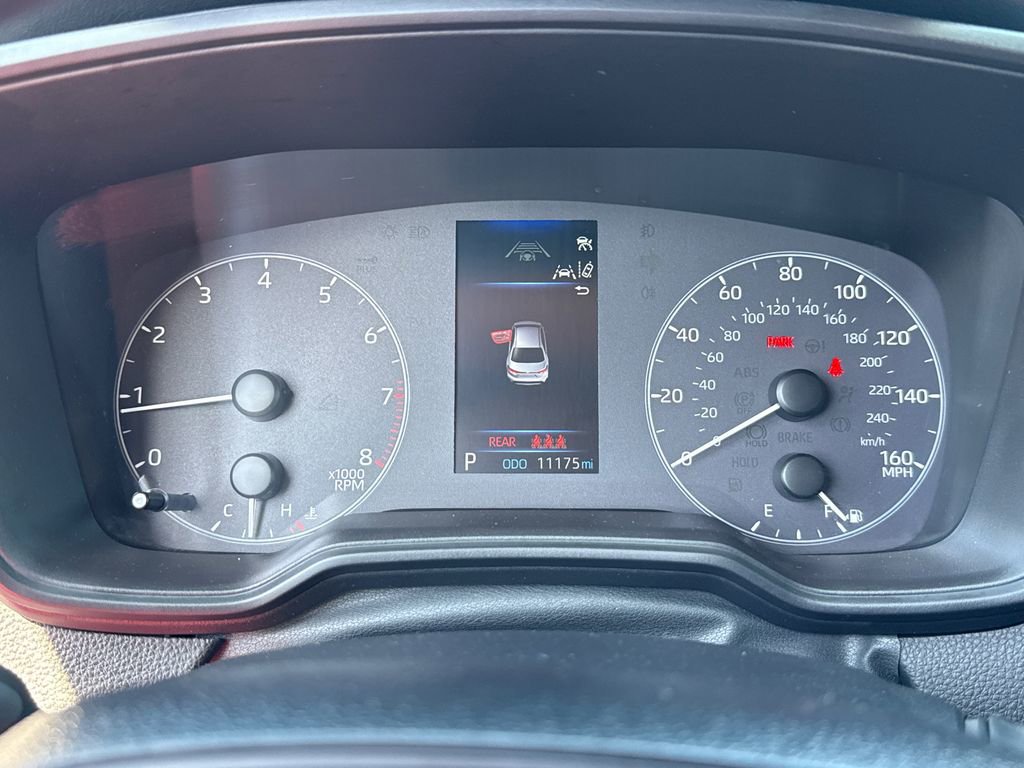 Used 2025 Toyota Corolla LE image 26