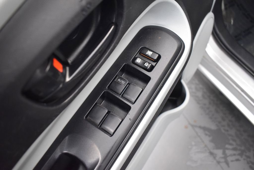 Used 2012 Toyota Prius C One FWD image 13