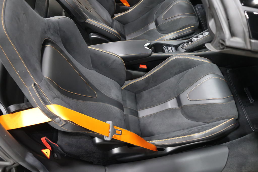 Used 2020 McLaren 720S Spider image 49