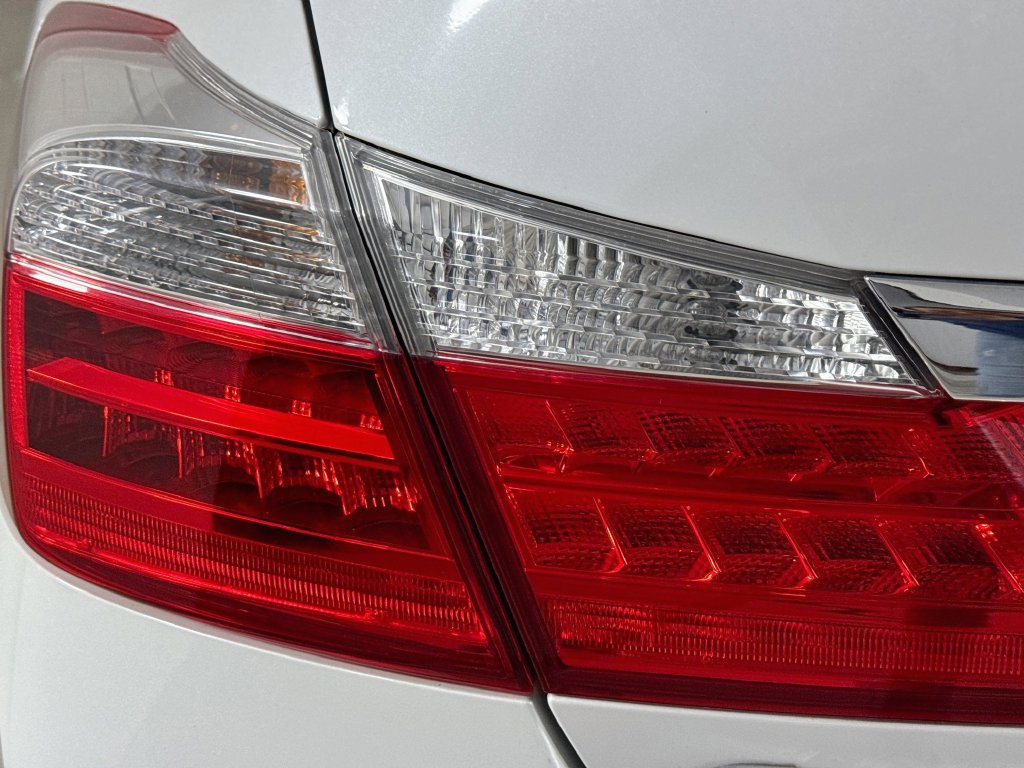 Used 2015 Honda Accord EX-L image 33