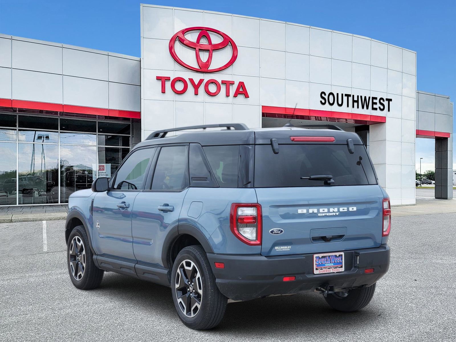 Used 2024 Ford Bronco Sport Outer Banks w/ Tech Package image 4