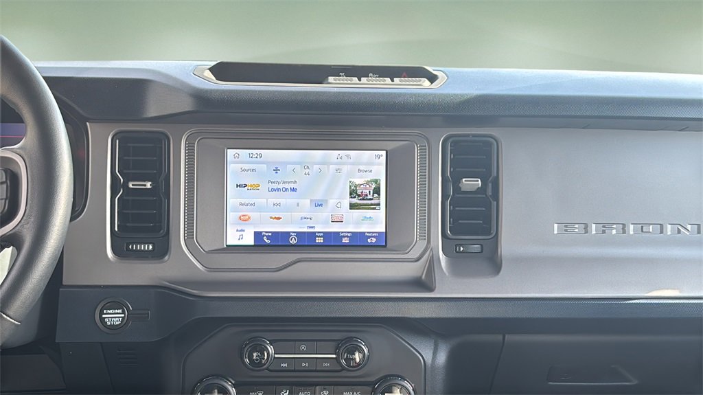 Used 2023 Ford Bronco Outer Banks image 19