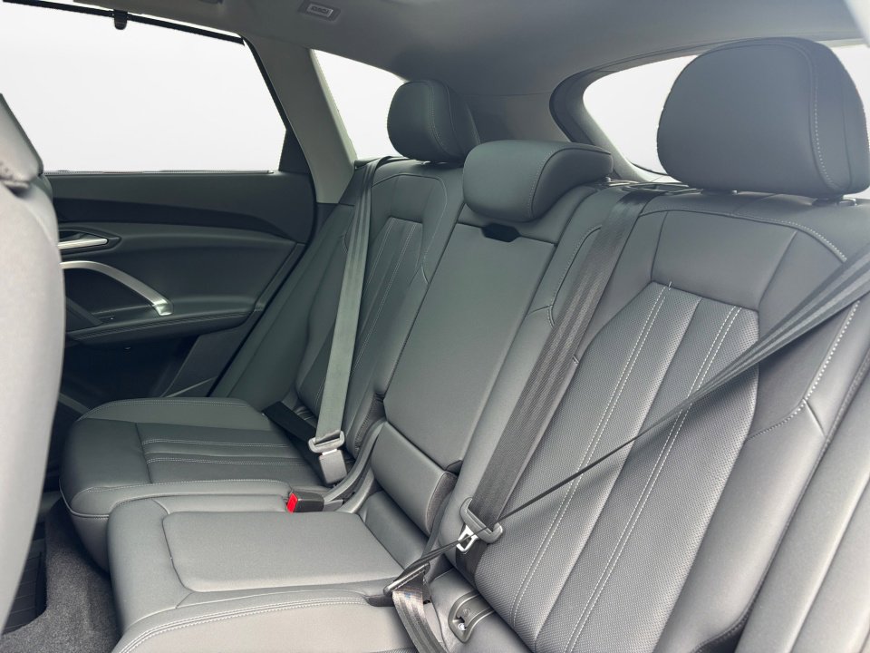 New 2025 Audi Q5 Premium Plus image 12