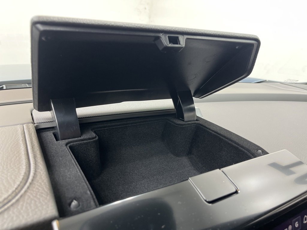 New 2026 GMC Yukon Denali w/ Sun & Power Step Package image 17