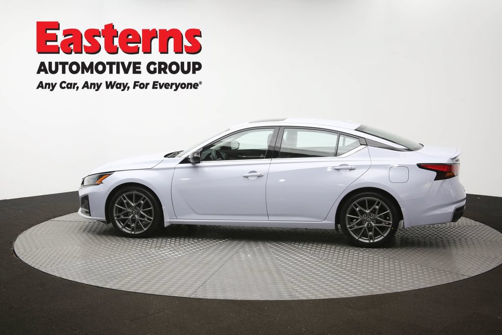 Used 2023 Nissan Altima 2.0 SR FWD image 62