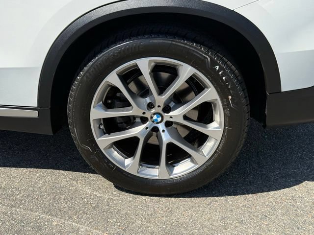 Used 2024 BMW X5 M60i AWD/4WD image 9