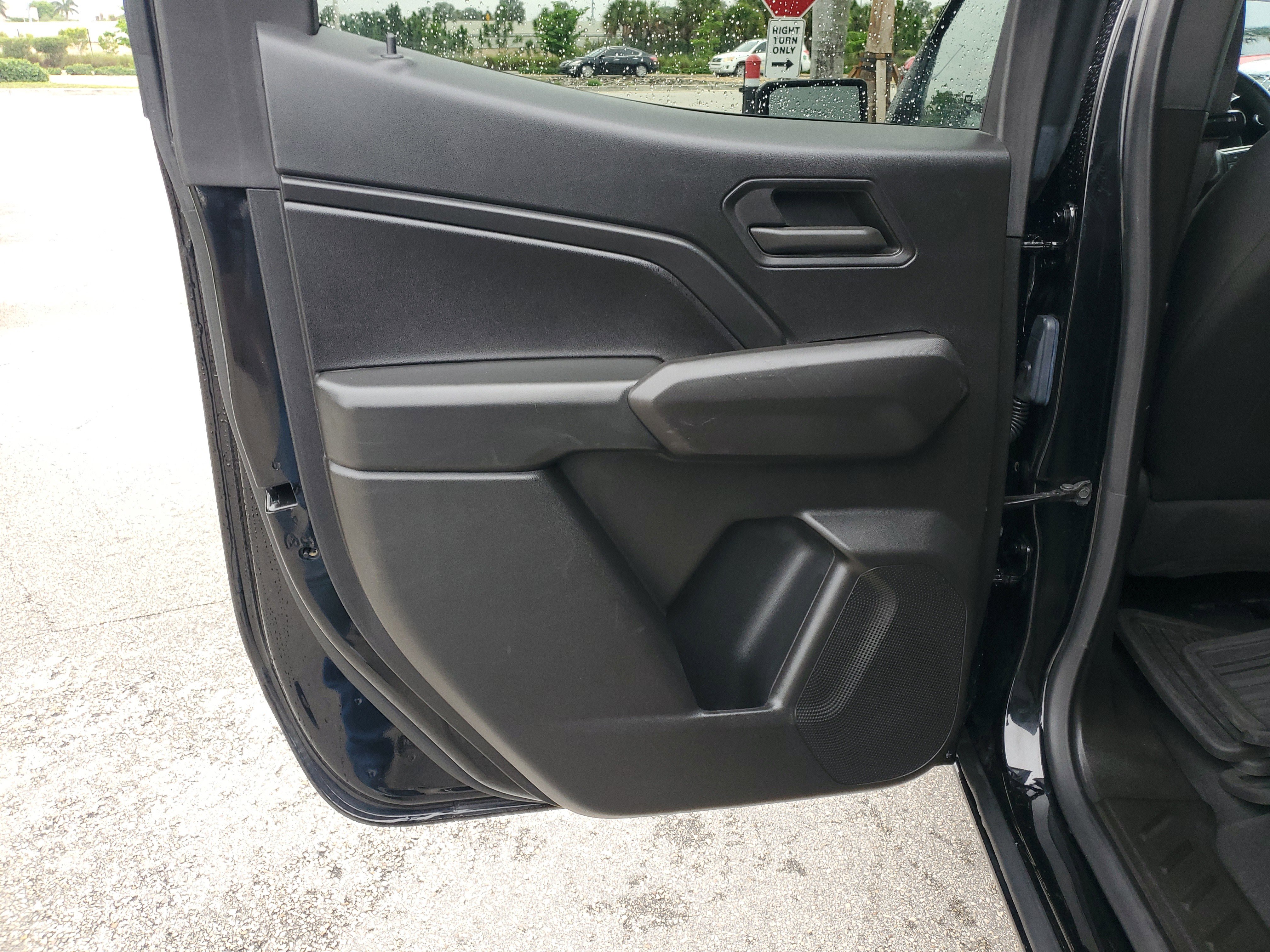 Used 2024 Chevrolet Colorado W/T image 25