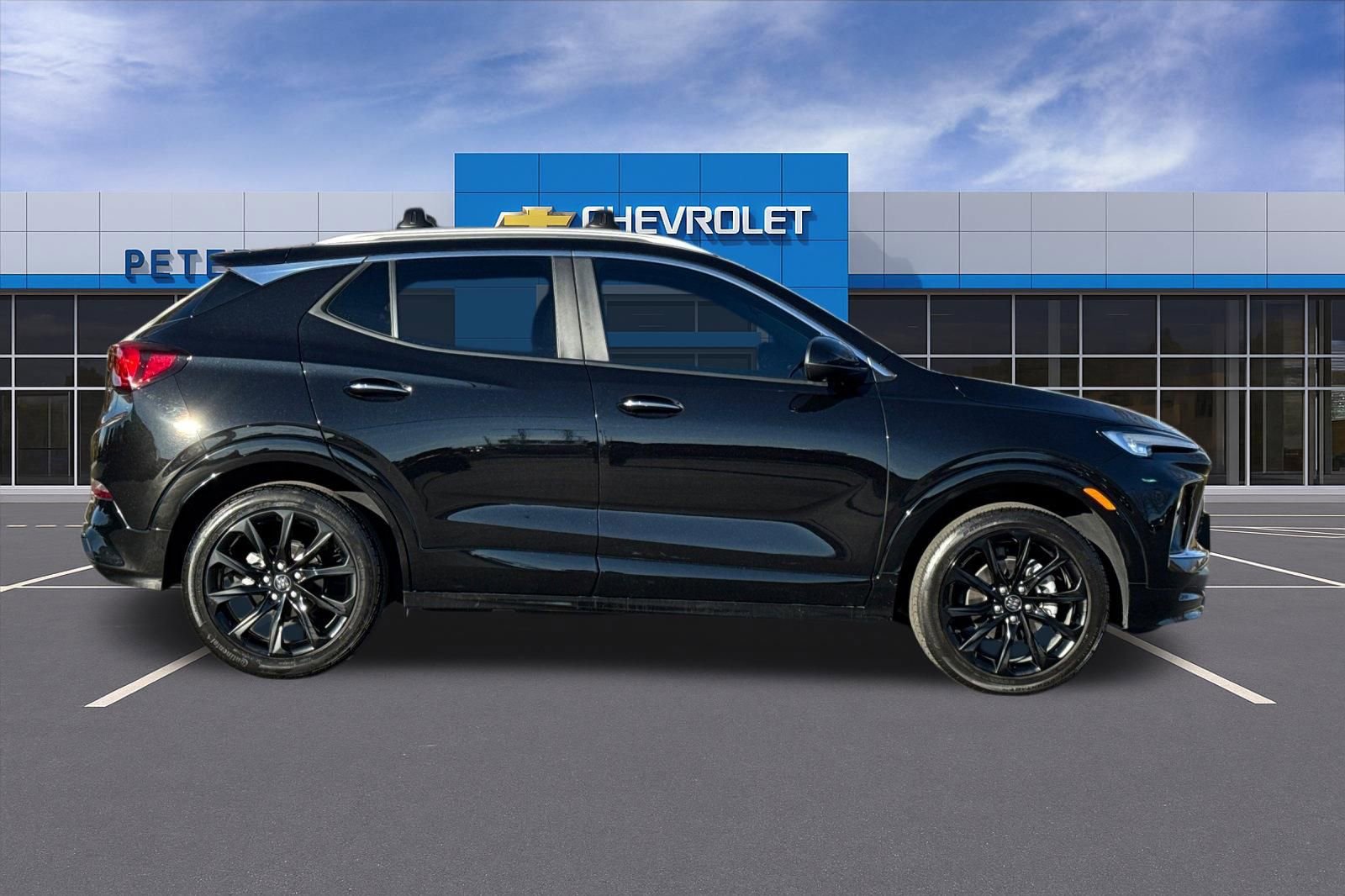 Used 2024 Buick Encore GX Sport Touring w/ Experience Buick Package image 3