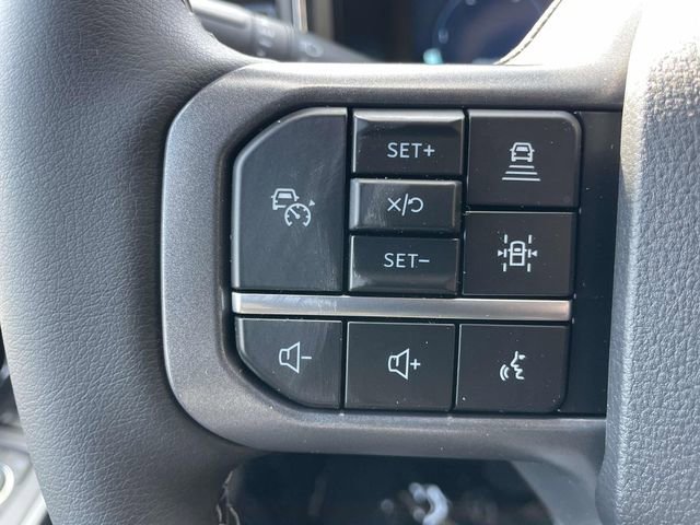 New 2026 Ford F250 Lariat w/ Black Appearance Package image 11