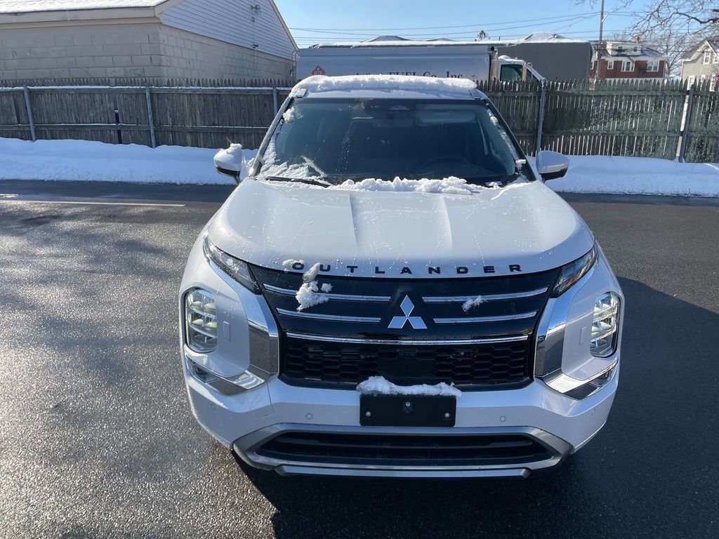 New 2026 Mitsubishi Outlander SEL image 3
