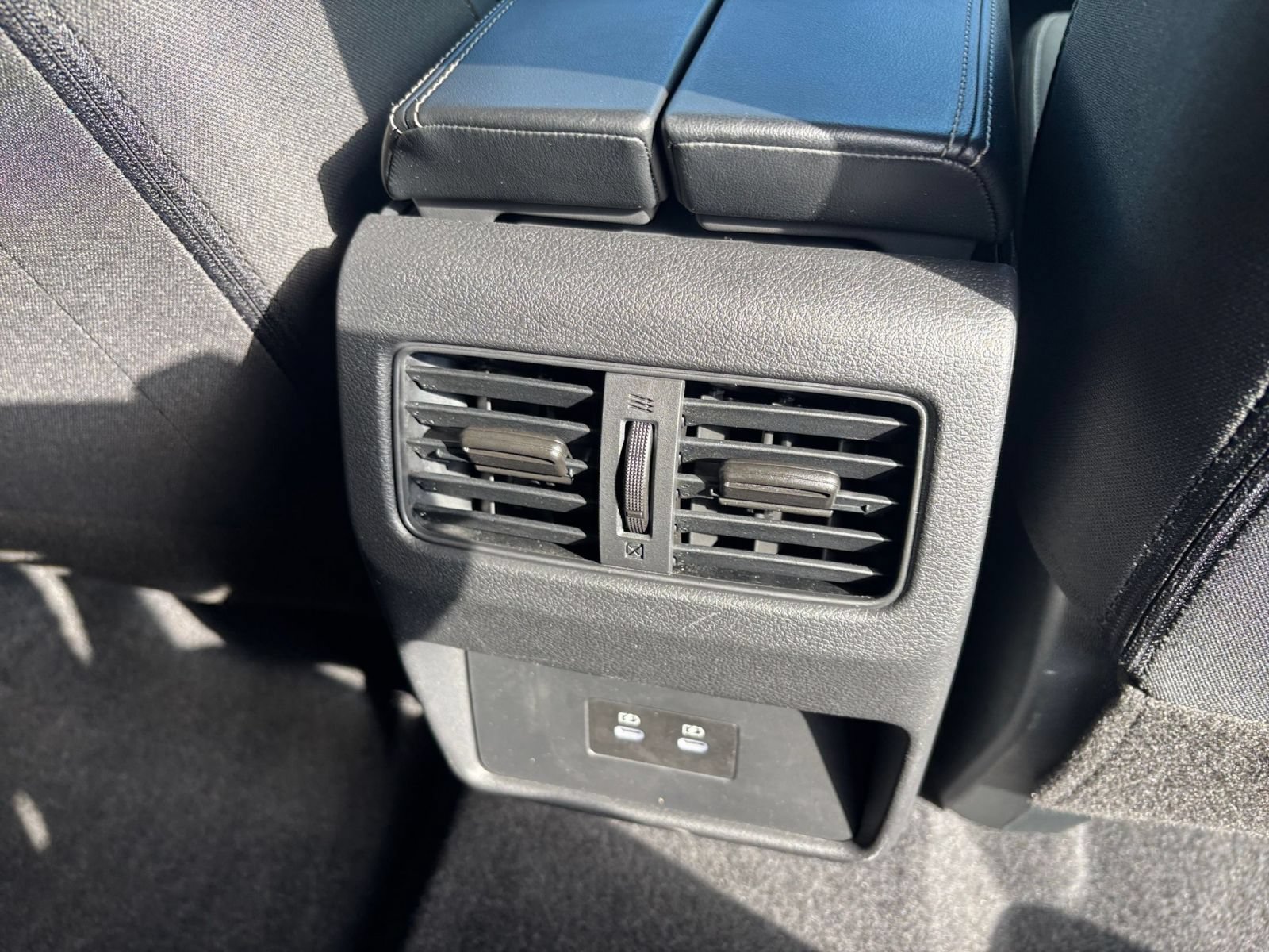 Used 2026 Nissan Rogue SV AWD/4WD image 24