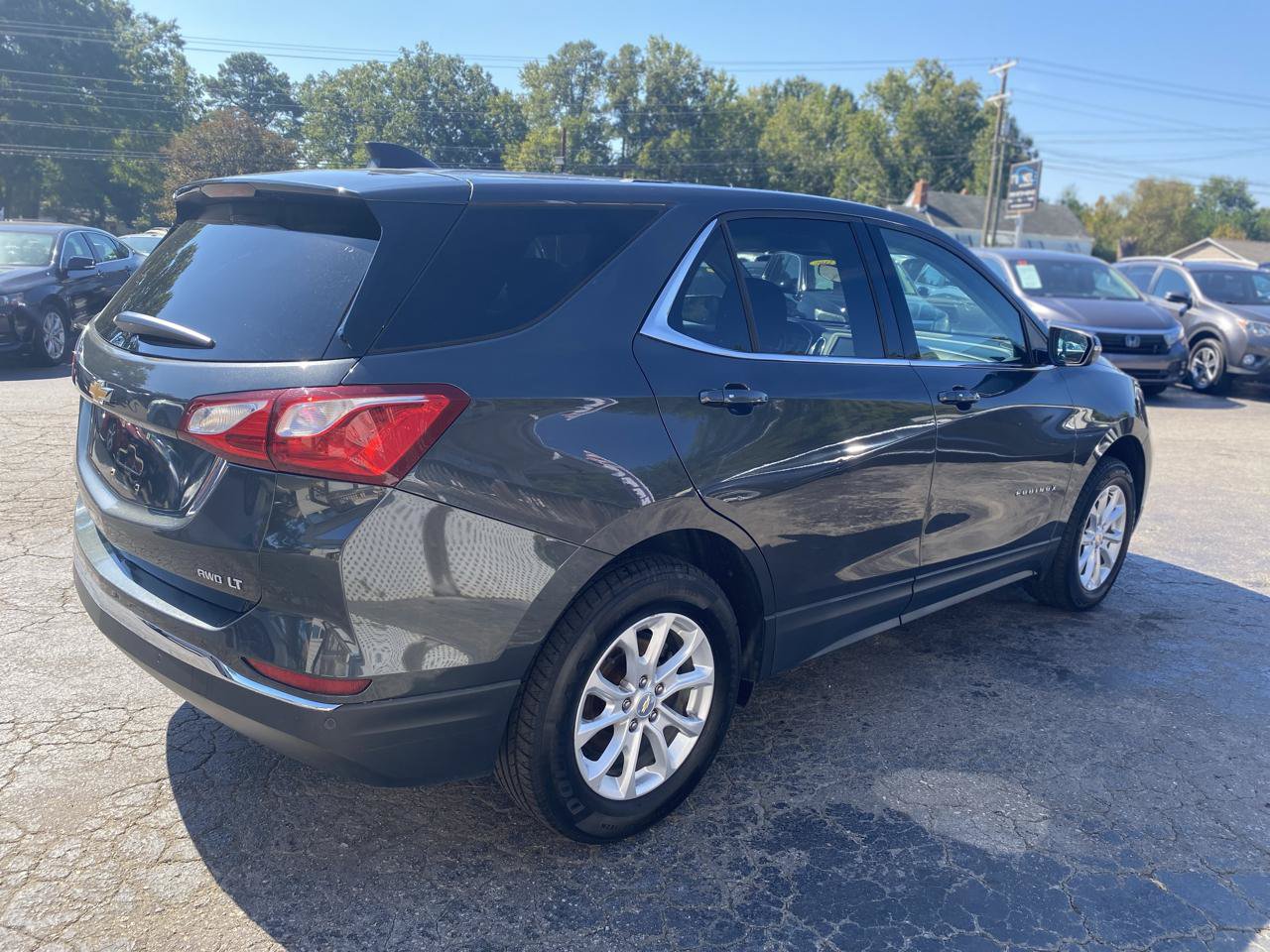 Used 2019 Chevrolet Equinox LT w/ Driver Convenience Package AWD/4WD image 5