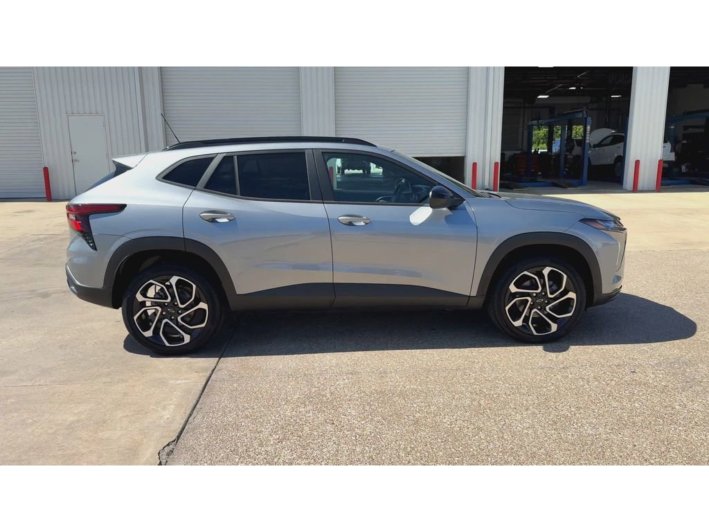 Used 2024 Chevrolet Trax RS w/ Driver Confidence Package image 9