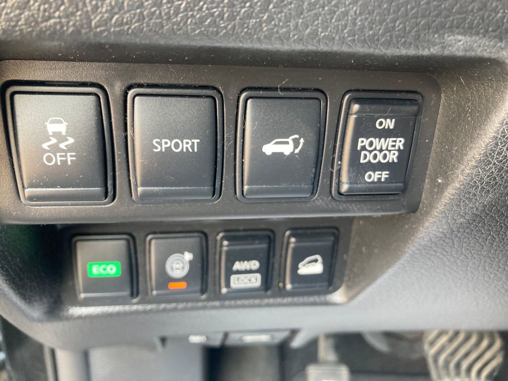 Used 2016 Nissan Rogue SL w/ SL Premium Package image 36