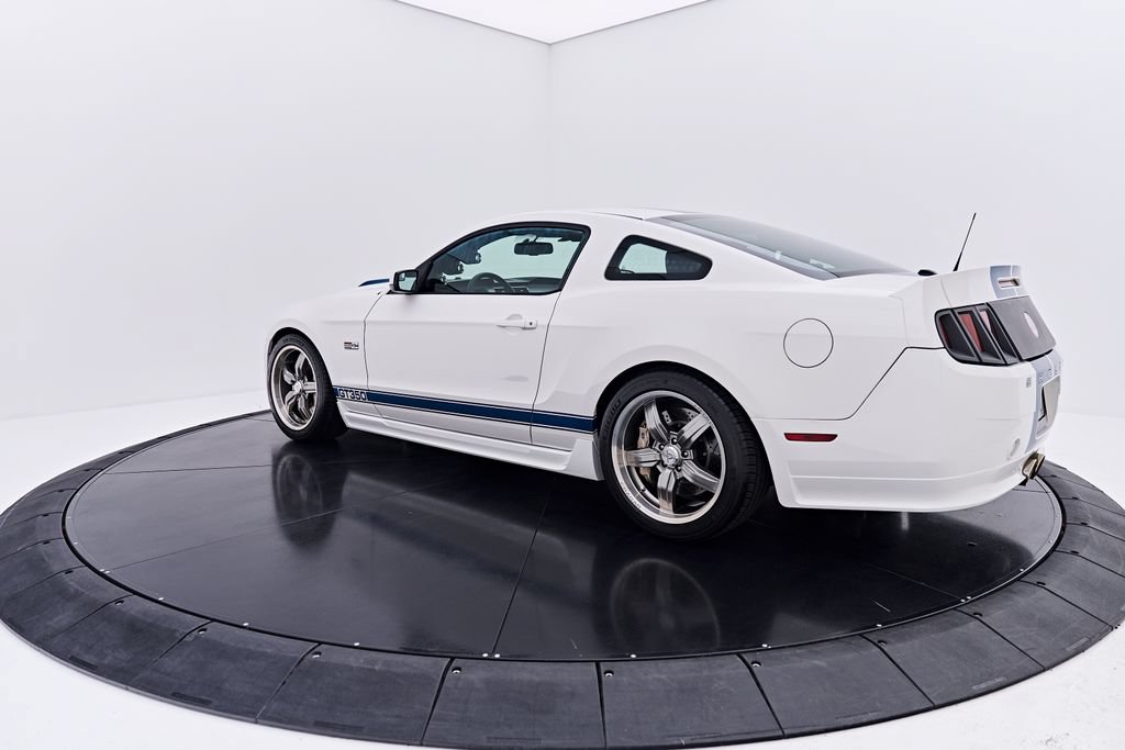 Used 2011 Ford Mustang GT Premium w/ Electronics Pkg RWD image 13