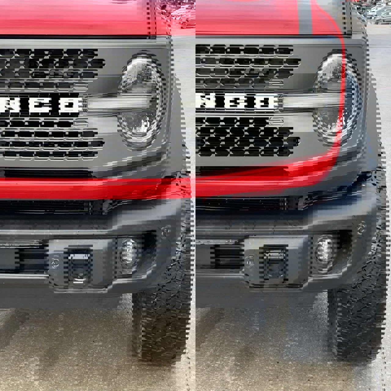 Used 2023 Ford Bronco Badlands image 7