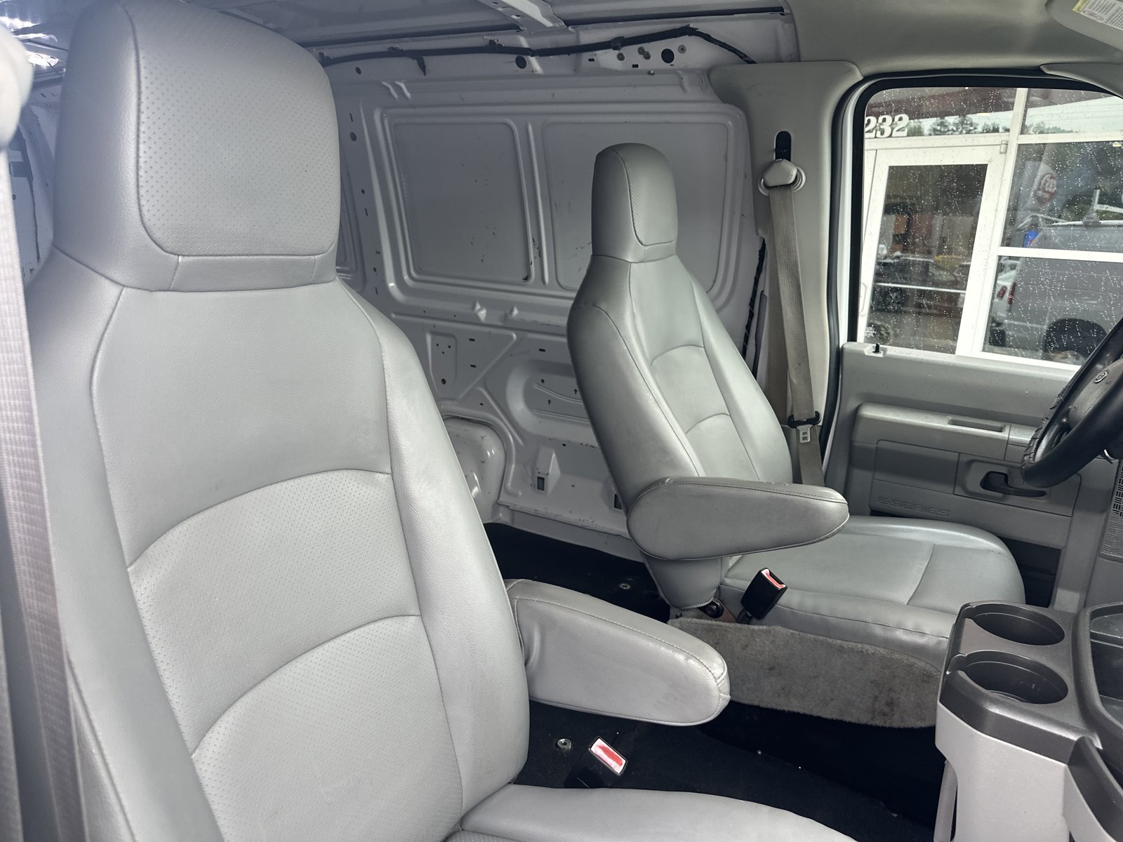 Used 2014 Ford E-250 and Econoline 250 w/ Commercial Cargo Van Package RWD image 19