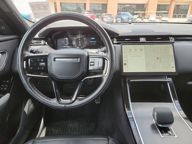 Used 2025 Land Rover Range Rover Velar Dynamic SE AWD/4WD image 11