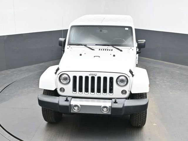 Used 2017 Jeep Wrangler Unlimited Sahara w/ Connectivity Group AWD/4WD image 14