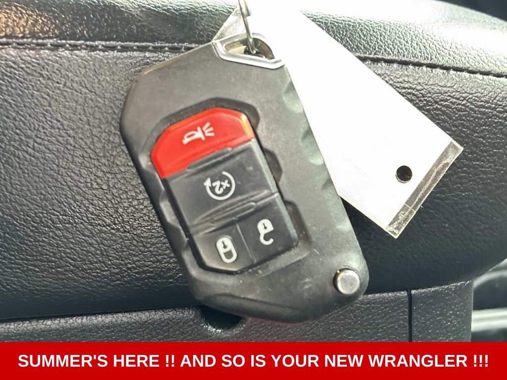Used 2022 Jeep Wrangler Sport AWD/4WD image 9