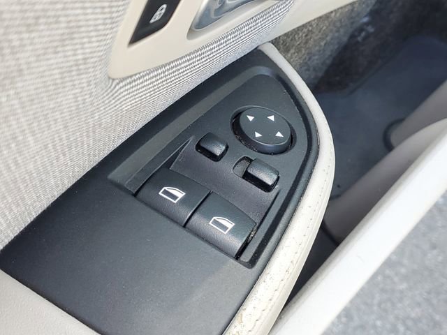 Used 2015 BMW i3 w/ Range Extender image 11