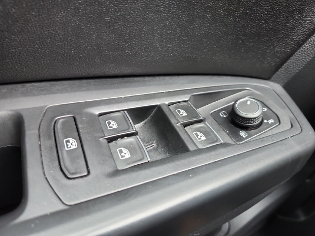 Used 2018 Volkswagen Atlas SEL Premium AWD/4WD image 25